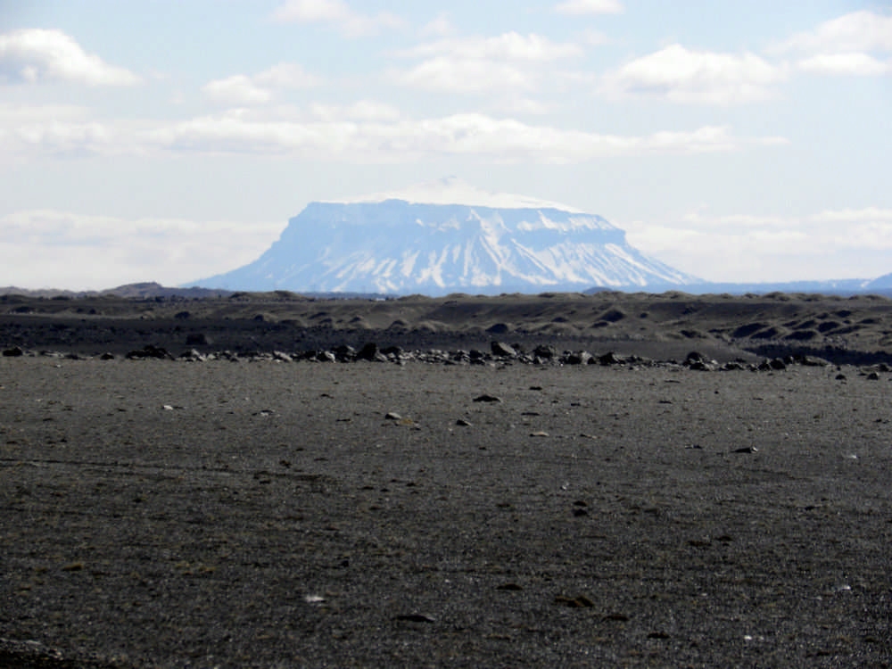 Ódáðahraun／冰河國家公園／冰島／旅遊／世界遺產／岩漠／禁忌