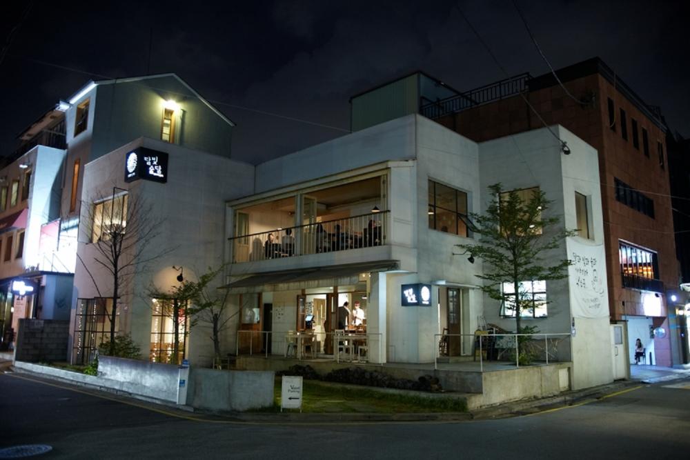 MOON JAR／咖啡館／濁米酒吧／首爾／韓國