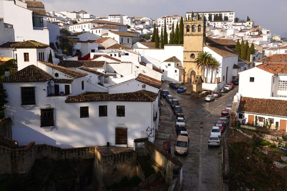 白色建築／山城／白色之城／西班牙